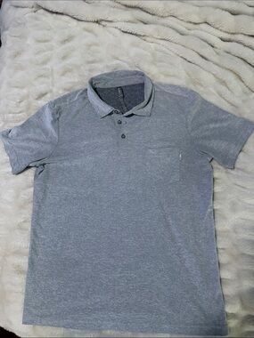 Men's Vuori Heather Gray Polo Shirt - Classic Short Sleeve Size medium